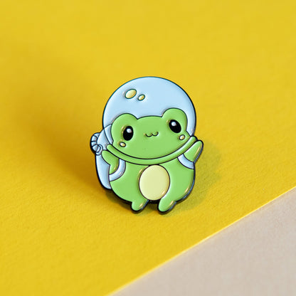 Astronaut Frog Enamel Pin - Adorable Space-Themed Lapel Pin with Custom Backing Card